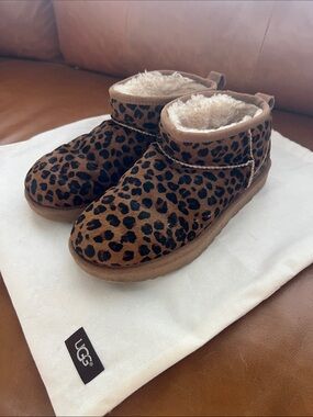 UGG Classic leopard print ultra mini boot size 8